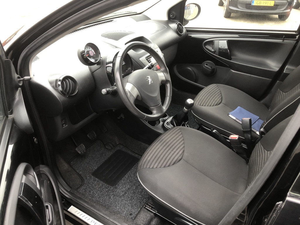 Peugeot 107 1.0 envy 1e eigenaar