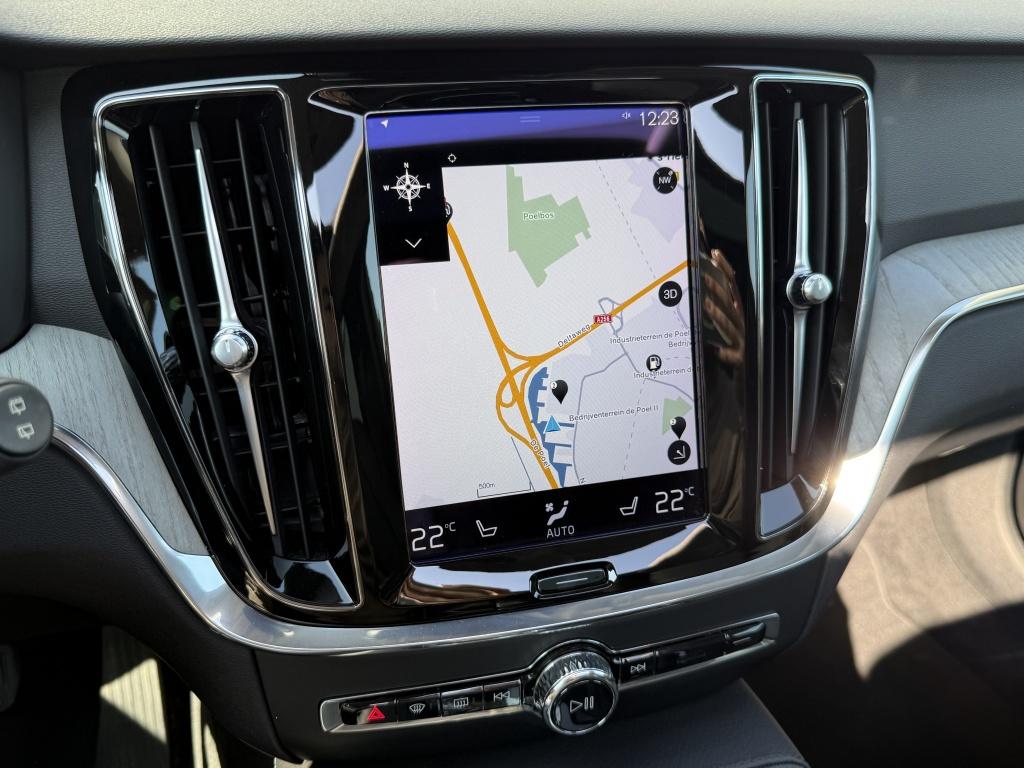 Volvo V60 t6 340pk recharge inscription| full options ! trekhaak