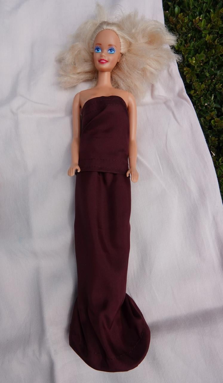 Barbie met kleding