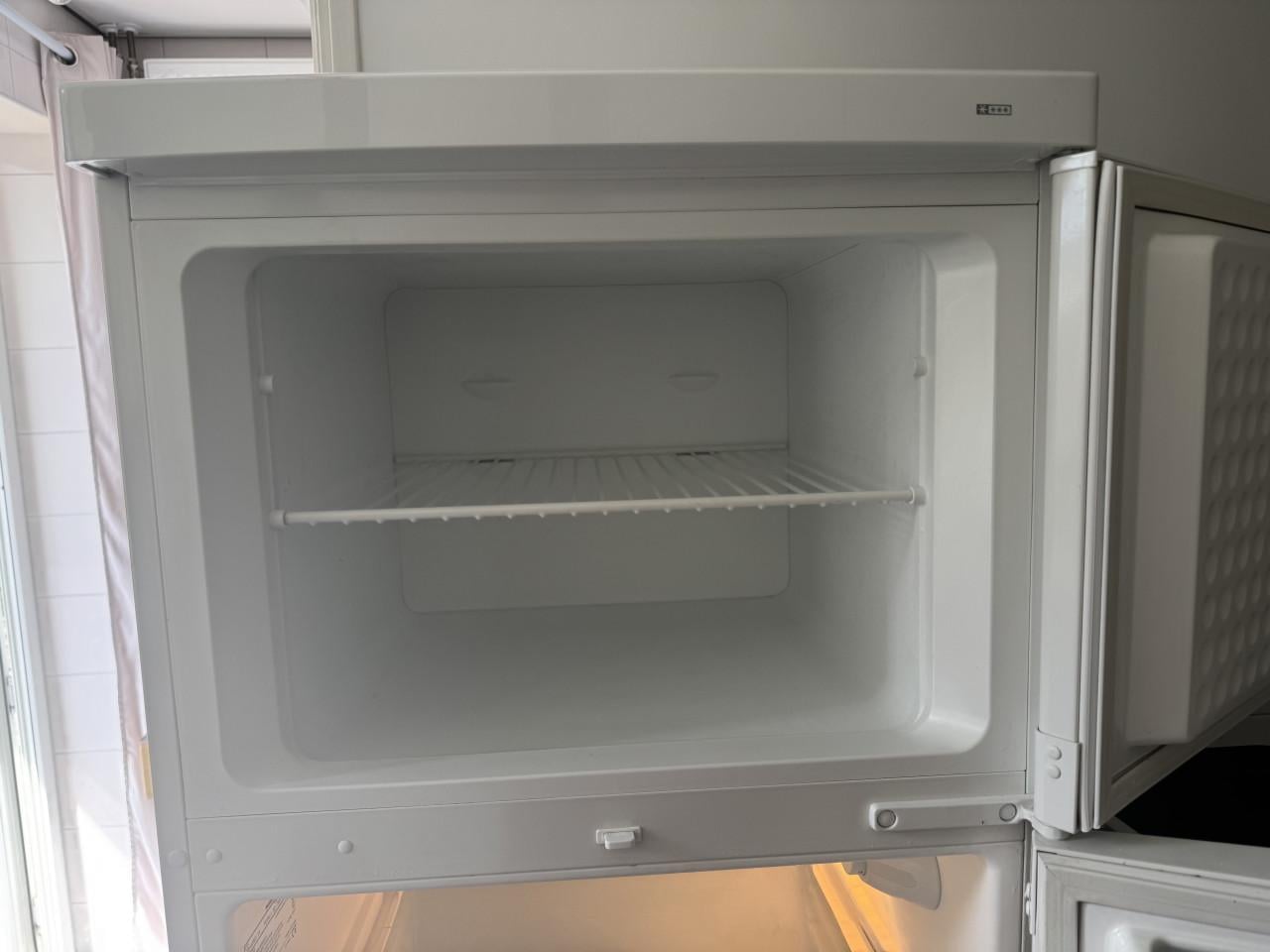 Miele Koel-Vriescombinatie (KT 2440 SD) – Aparte Vriezer!