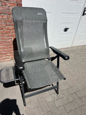2 stuks campingstoelen zgan