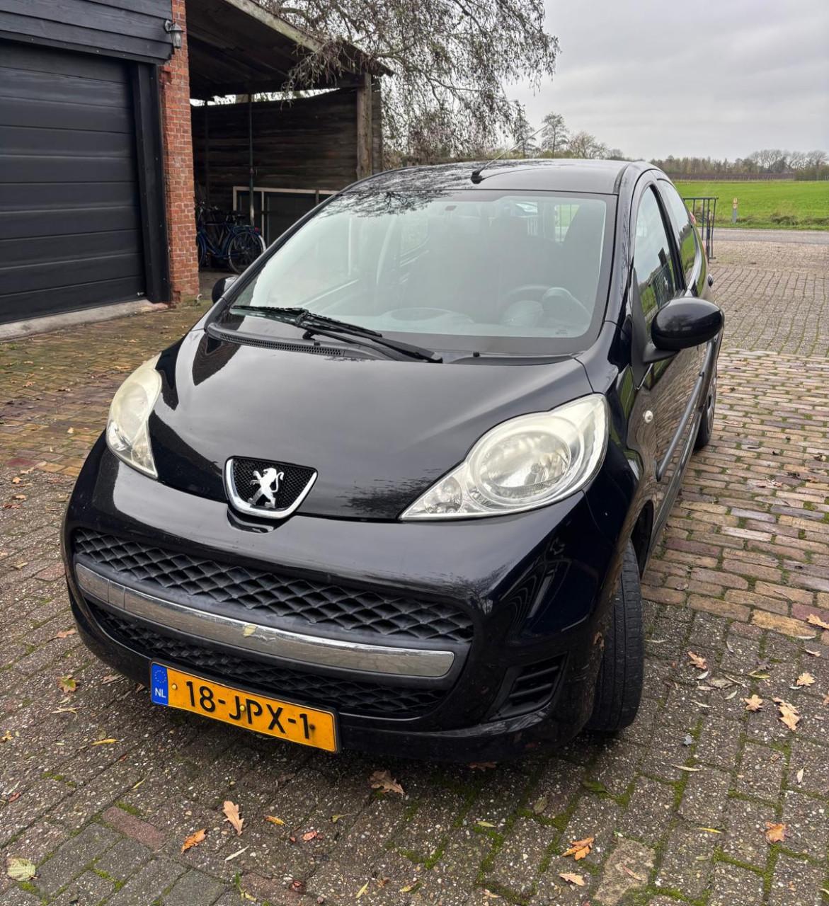 Peugeot 107 5 deurs met airco
