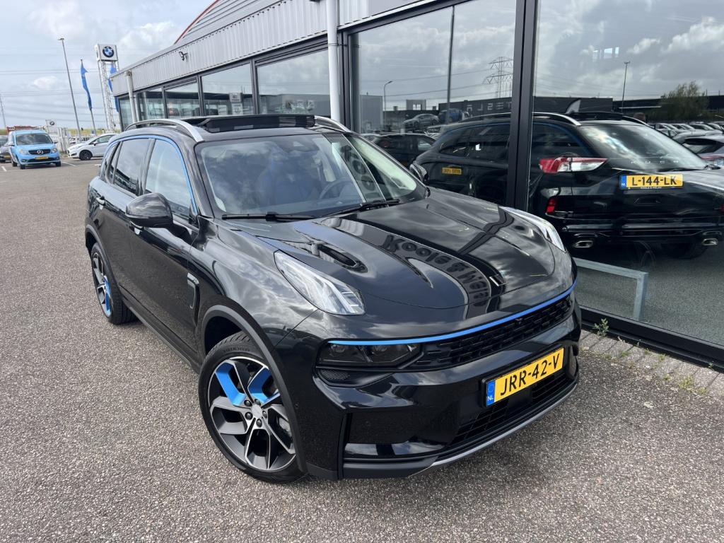 Lynk & Co 01 1.5 261pk phev 7dcth , panodak , trekhaak , carplay ,adaptive 