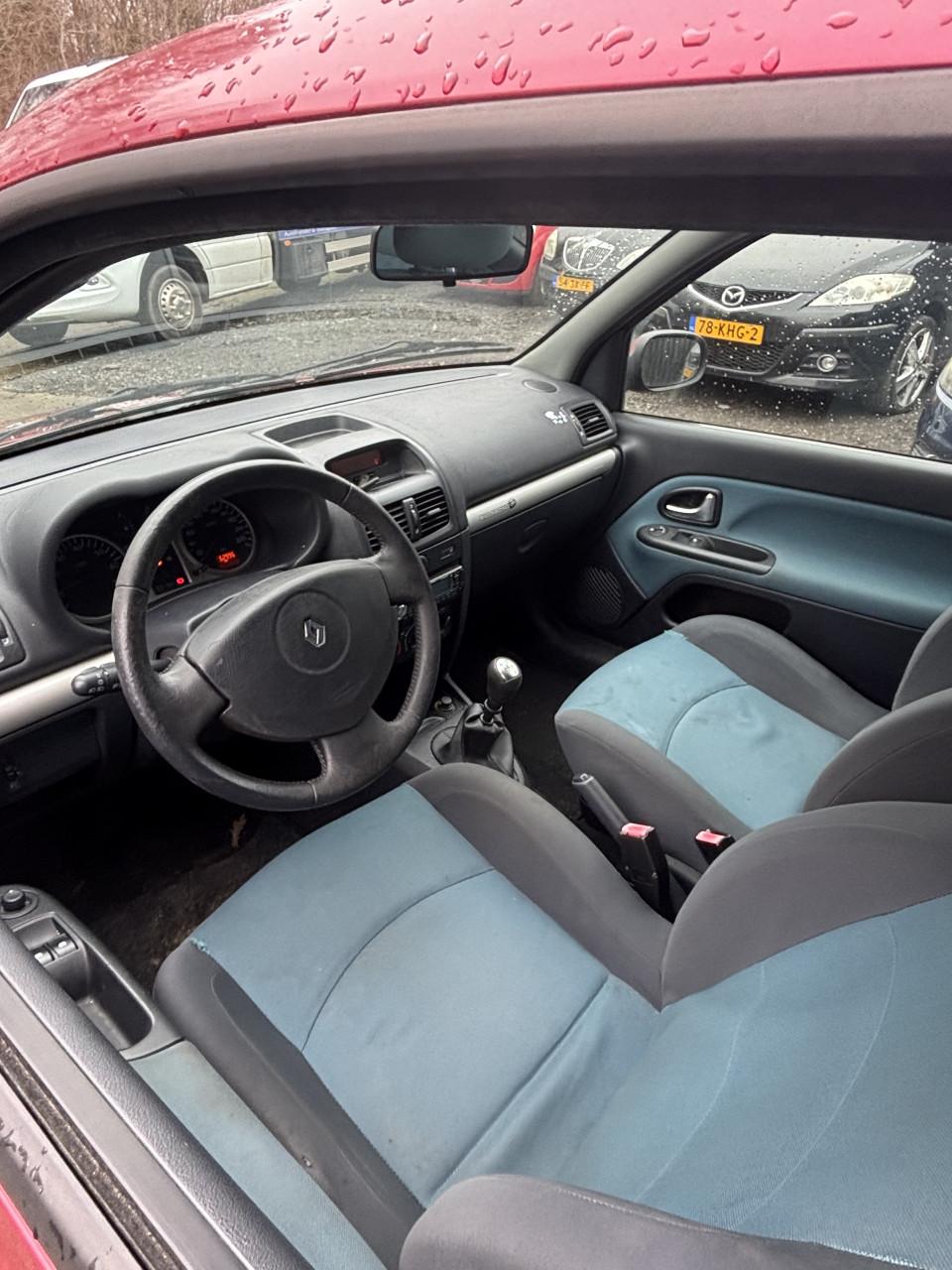 Renault Clio weinig kilometers