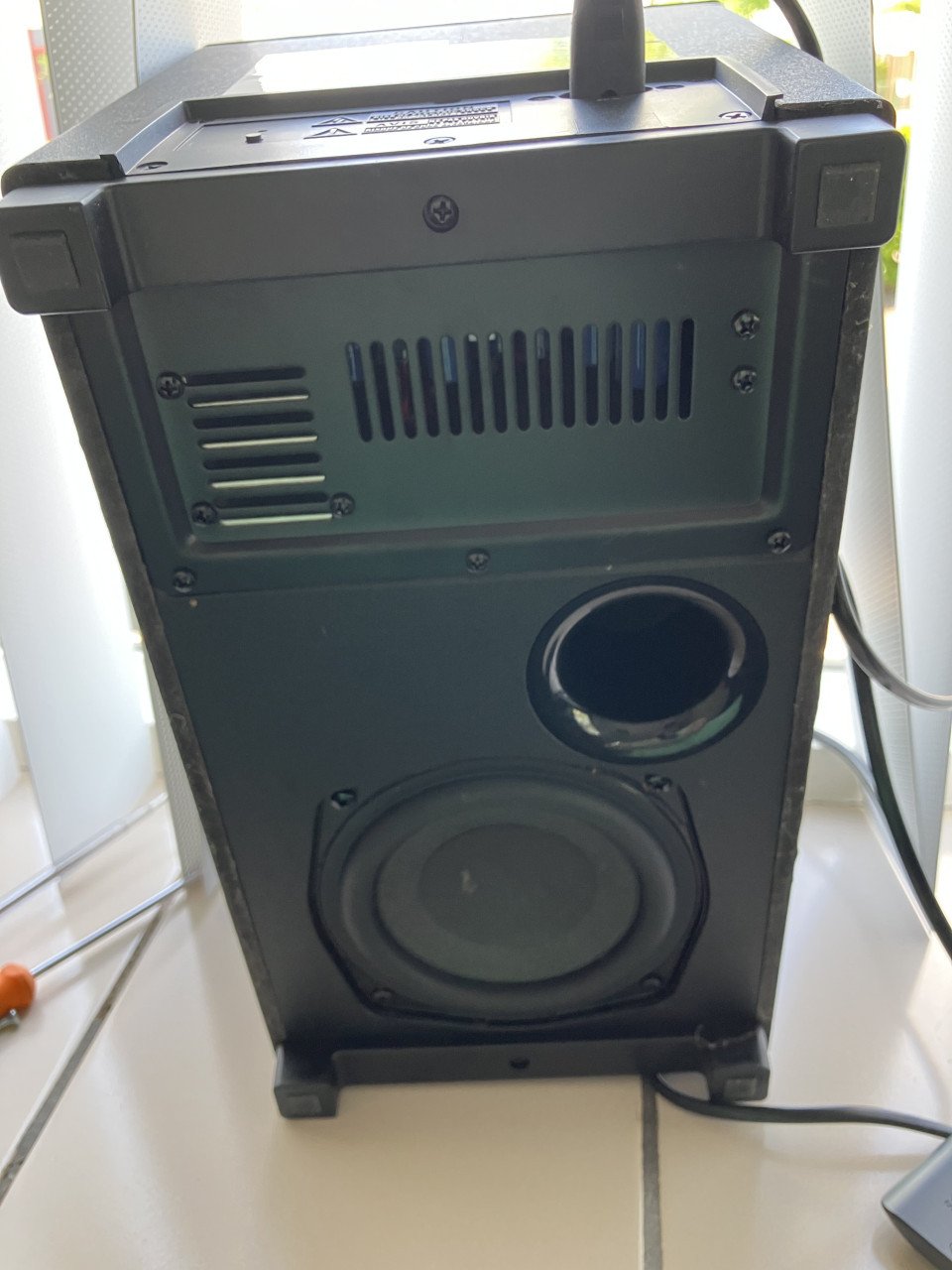 Te koop Philips radio met losse box