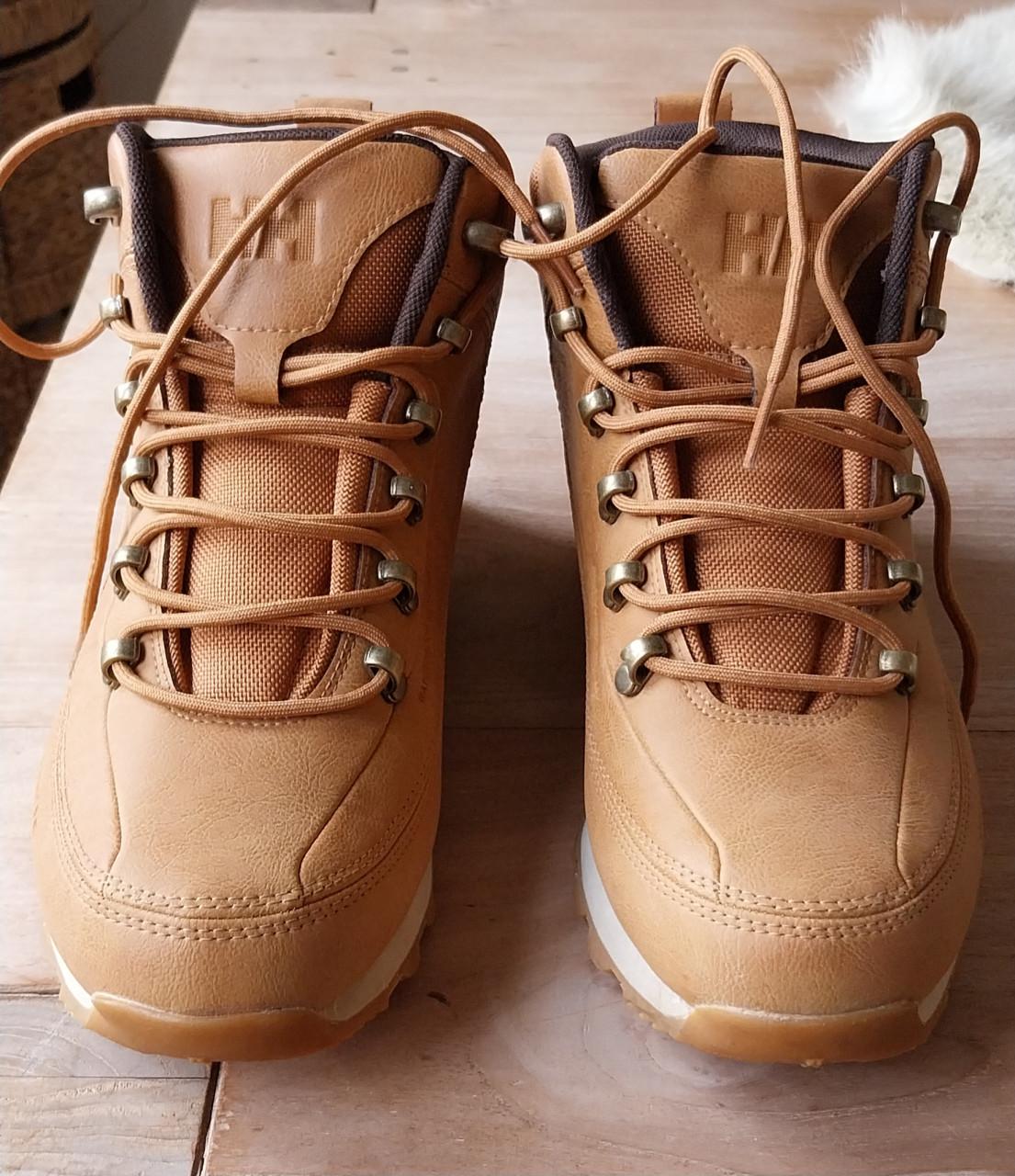 Prachtige camel wandelschoenen; Helly Hansen