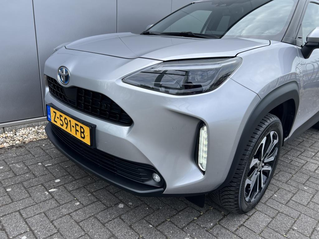 Toyota Yaris Cross 1.5 hybrid dynamic | all-seasonbanden | comfort pack