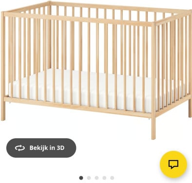 Babybedje met bijbehorende matras
