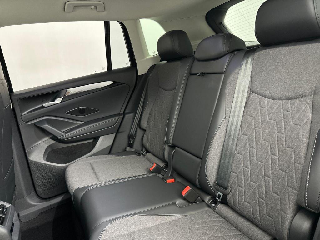 Volkswagen Tiguan limited edition 204pk plug in hybrid voordeel van € 3.500