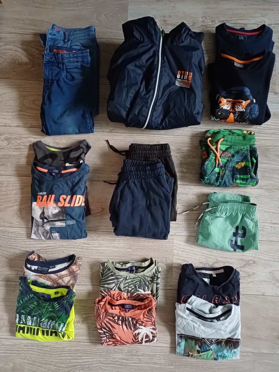 Kleding pakket jongens maat 146/152/158