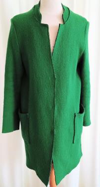 Mooi groen jasje van het merk WE