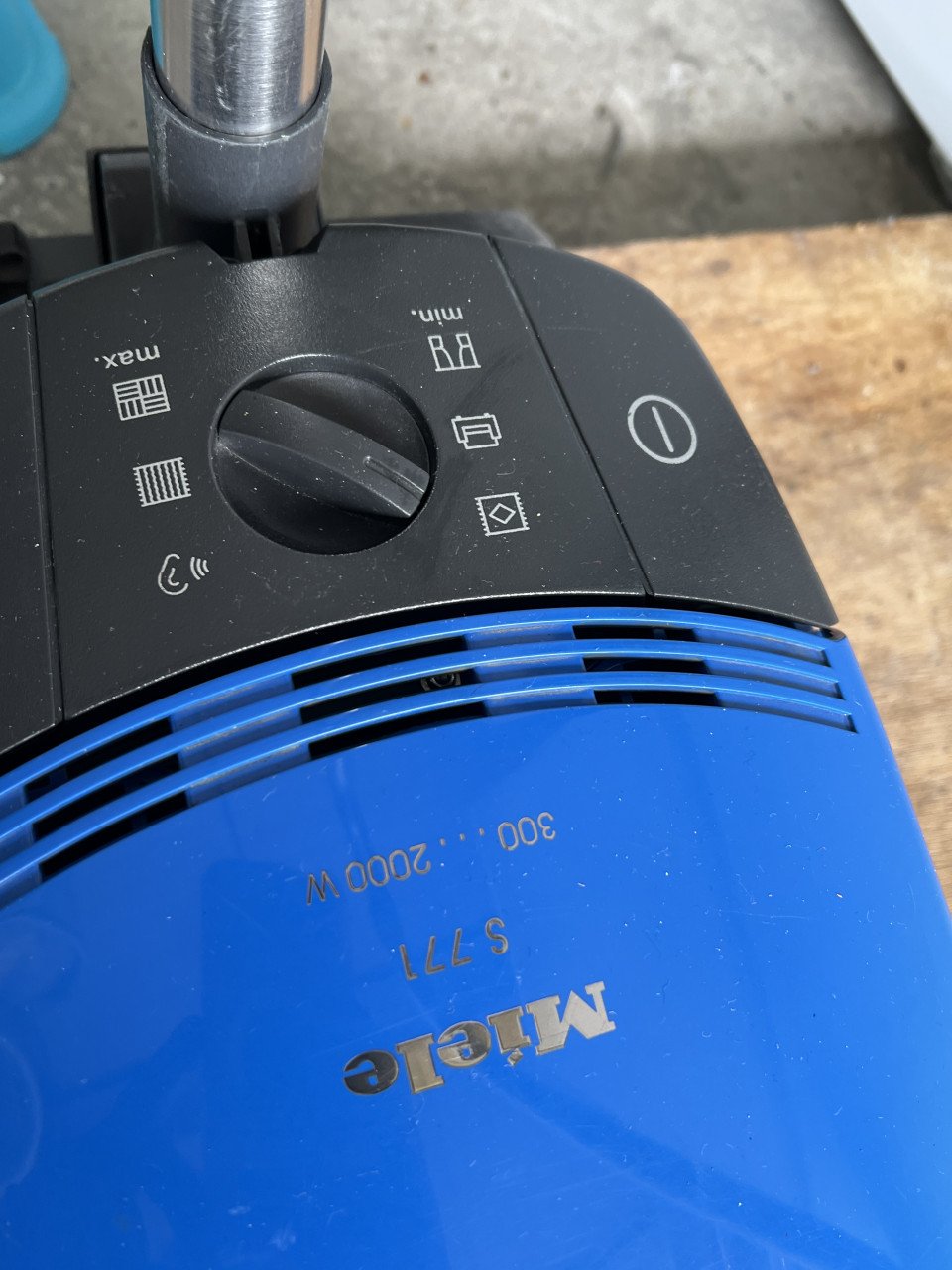Miele S771 krachtige stofzuiger 2000 watt met alle hulpstukken