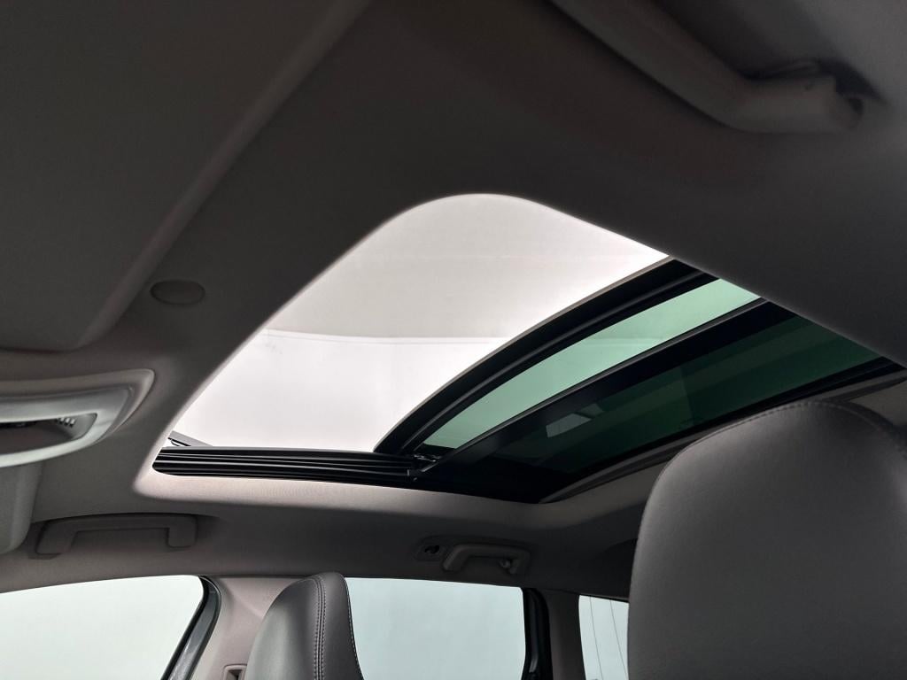 Volvo XC60 t5 gt polar+ | parkeerverwarming op brandstof | schuifdak