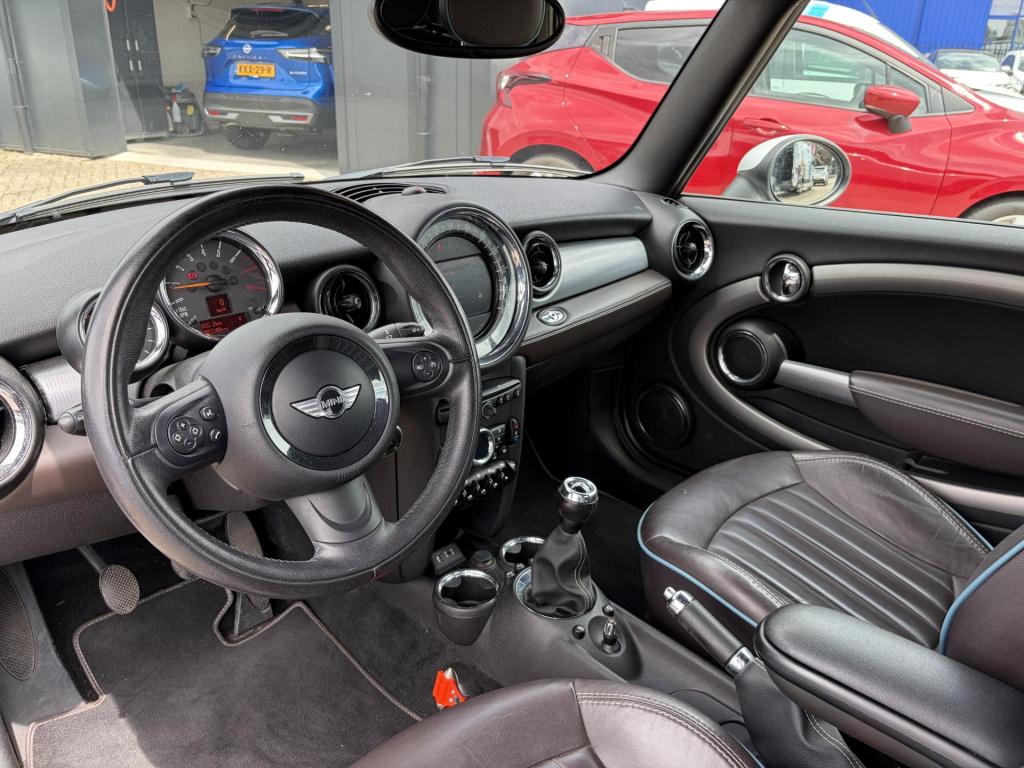 Mini Cooper Cabrio 1.6 highgate, nl-auto!