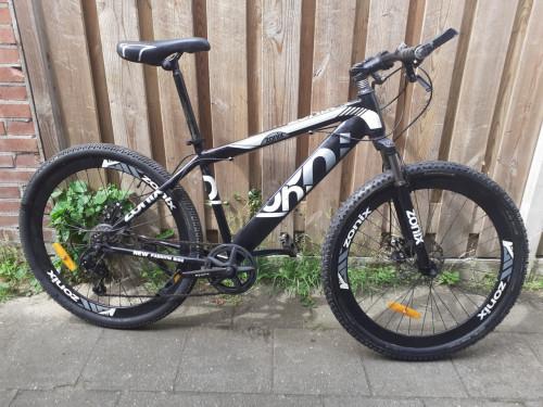 Moutainbike merk ZONIX - maat  M.....& .....Diverse MTB 's