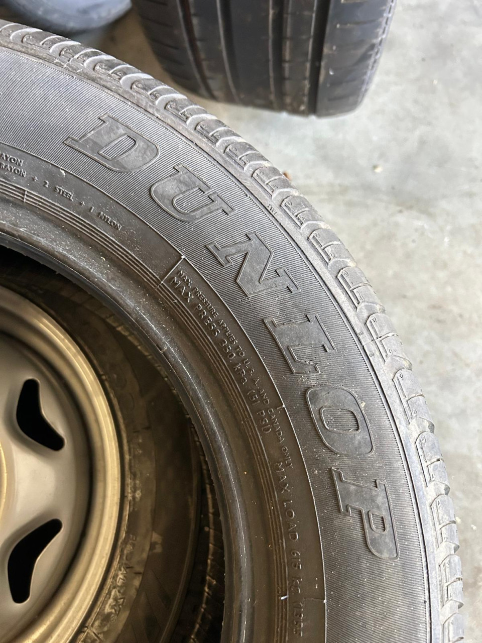 15 INCH DUNLOP SP SPORT ZOMERBAND