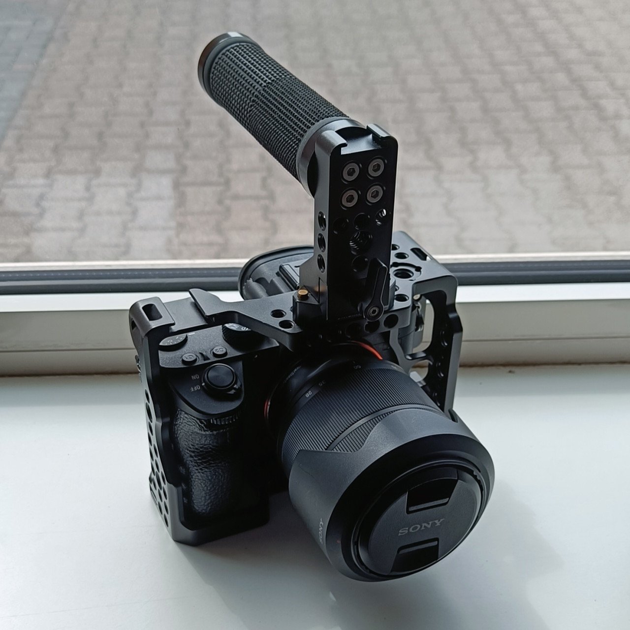 Sony A7 iii  incl. 18-200 zoomlens, 28-70 en smallrig
