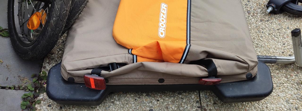 Croozer Cargo fietsaanhanger (of handkar) + reservewiel