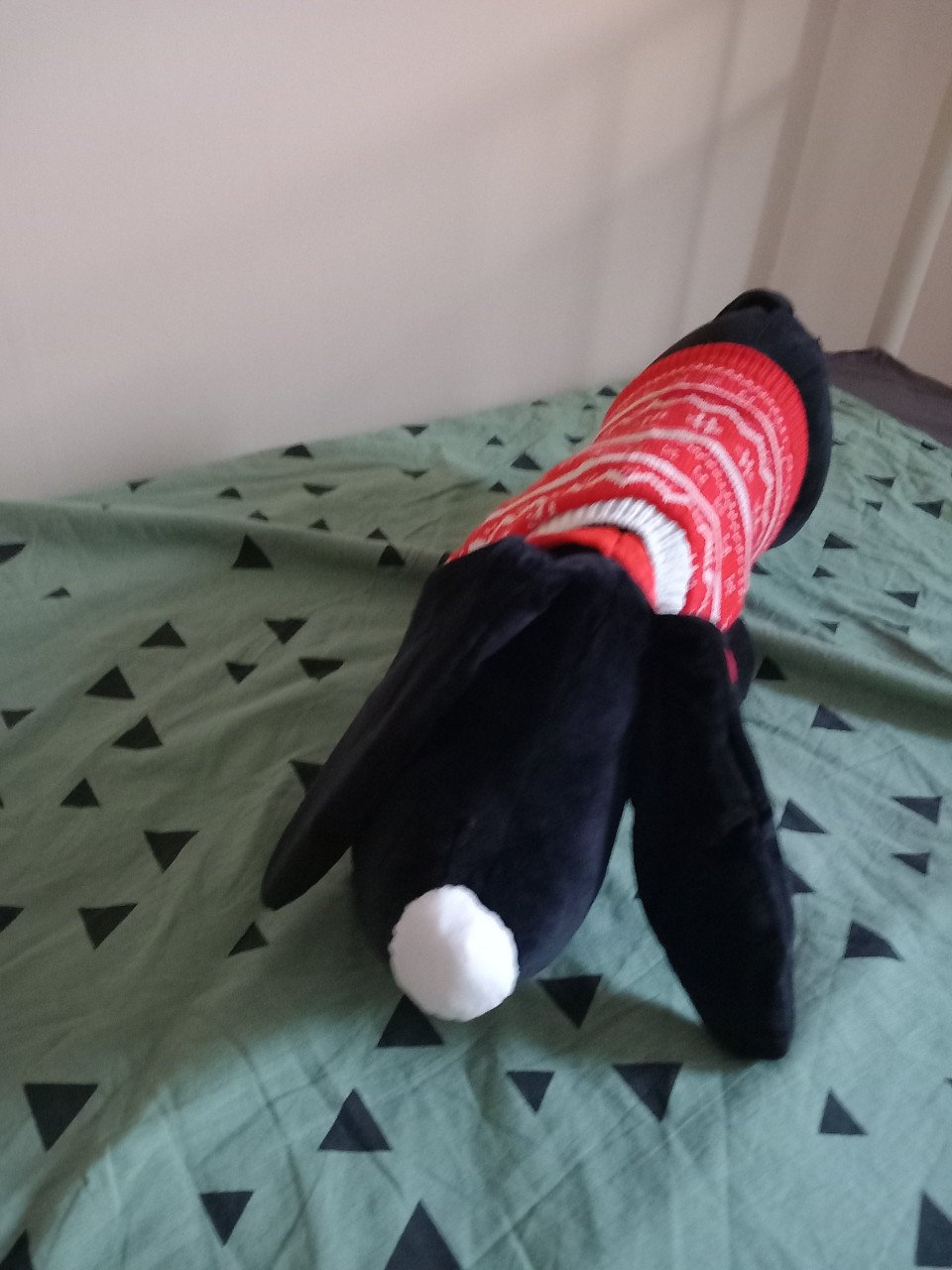 Takkie knuffel met kersttrui