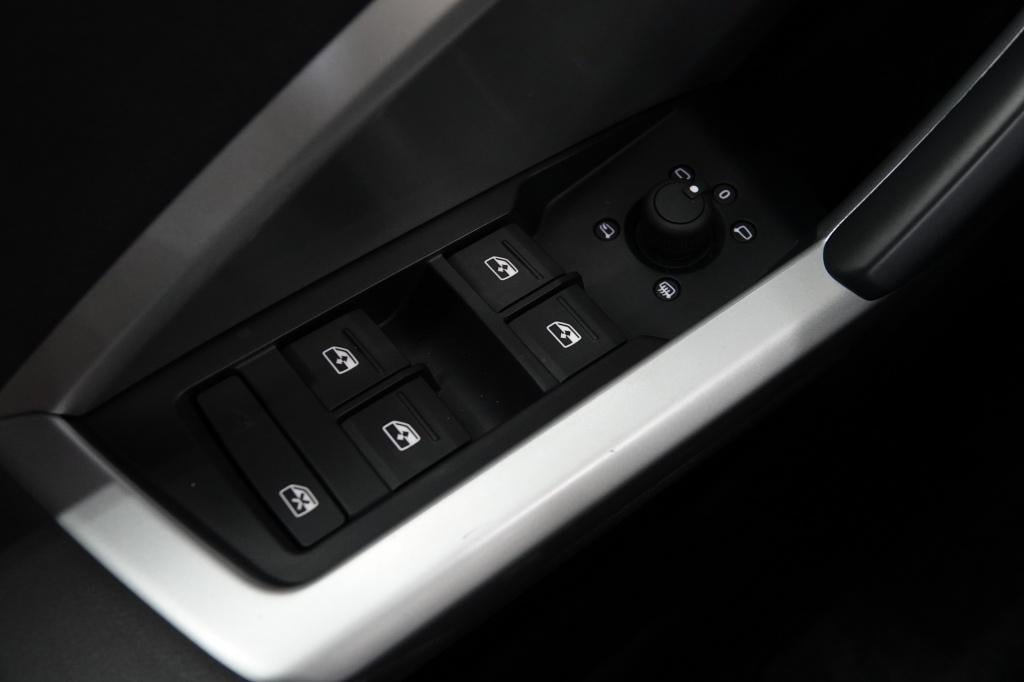 Audi Q3 35 tfsi | keyless | led | 21" | camera |