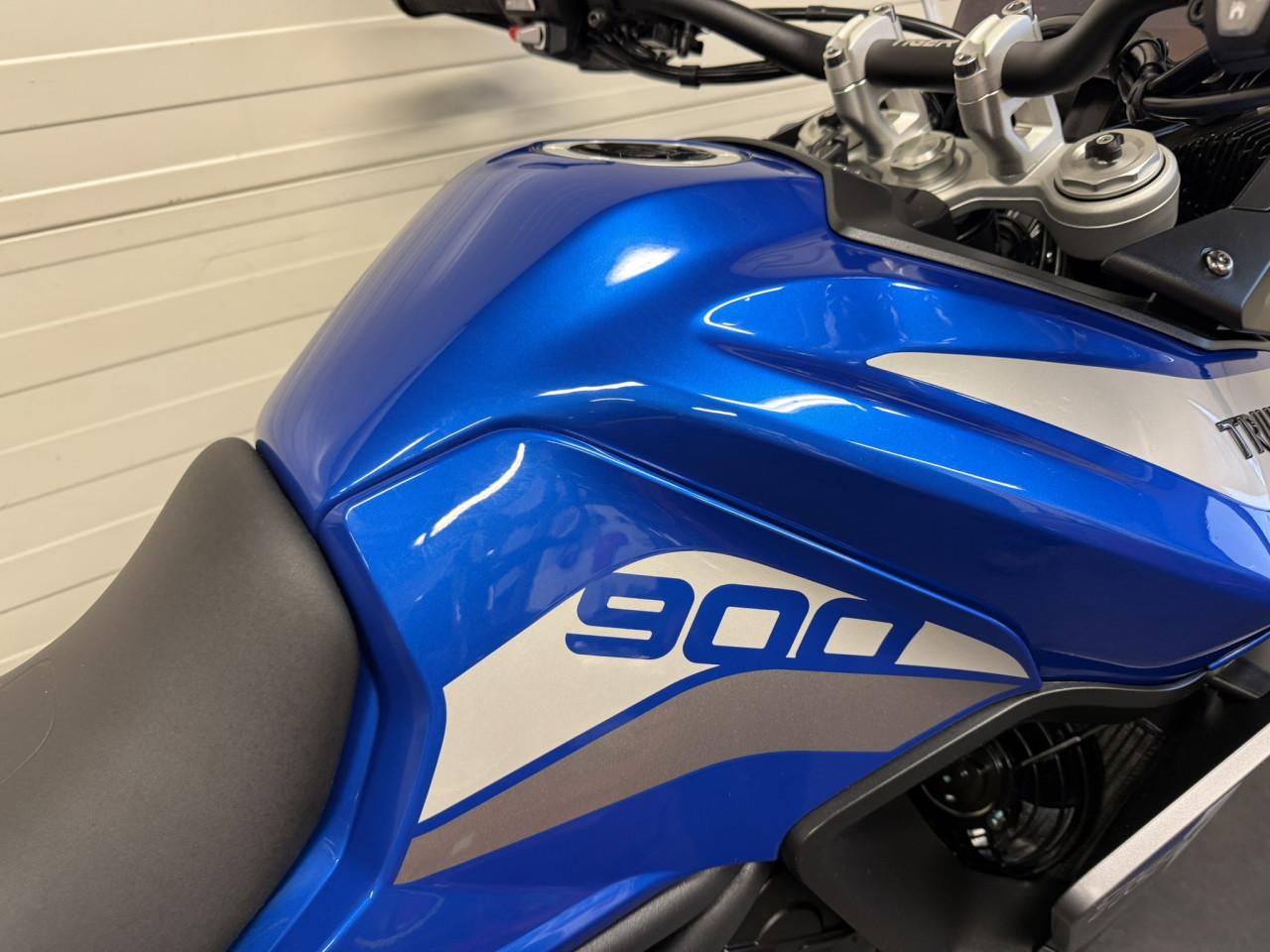 Jonge en zeer nette Triumph Tiger 900 GT Pro slechts 3100km!