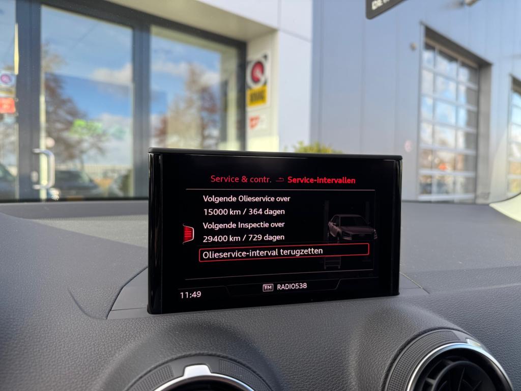 Audi Q2 30 tfsi sport edition* black pack * stoelverwarming * keyless