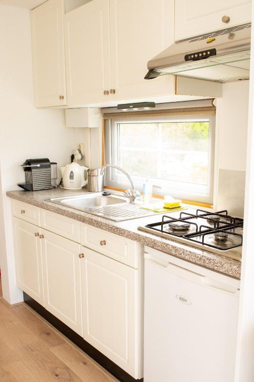 TE KOOP Chalet incl. jaarplaats Baarland