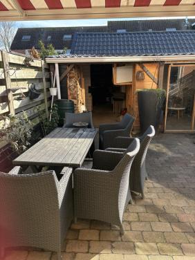 Tuintafel met 5 stoelen