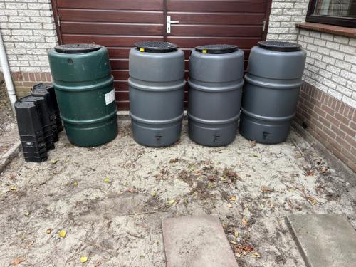 4 x Harcostar regenton 227 liter