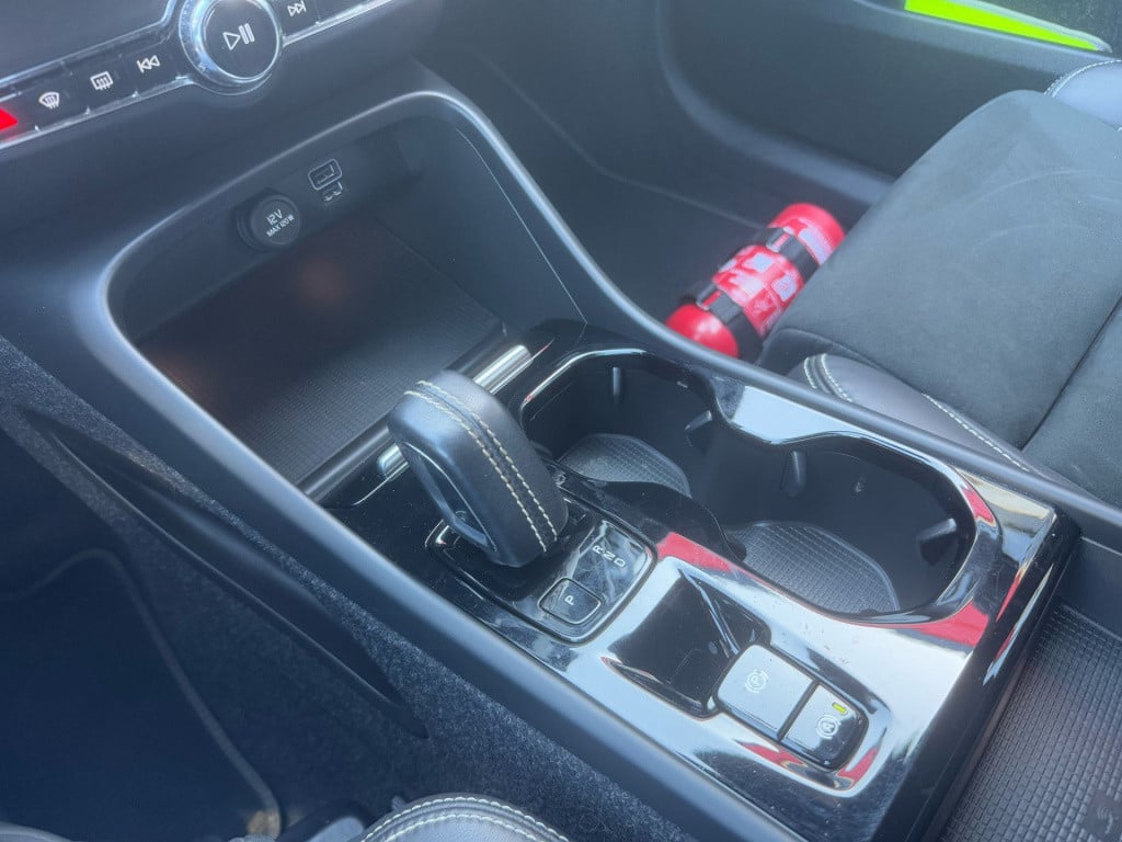 Volvo XC40 1.5 t4 recharge r-design