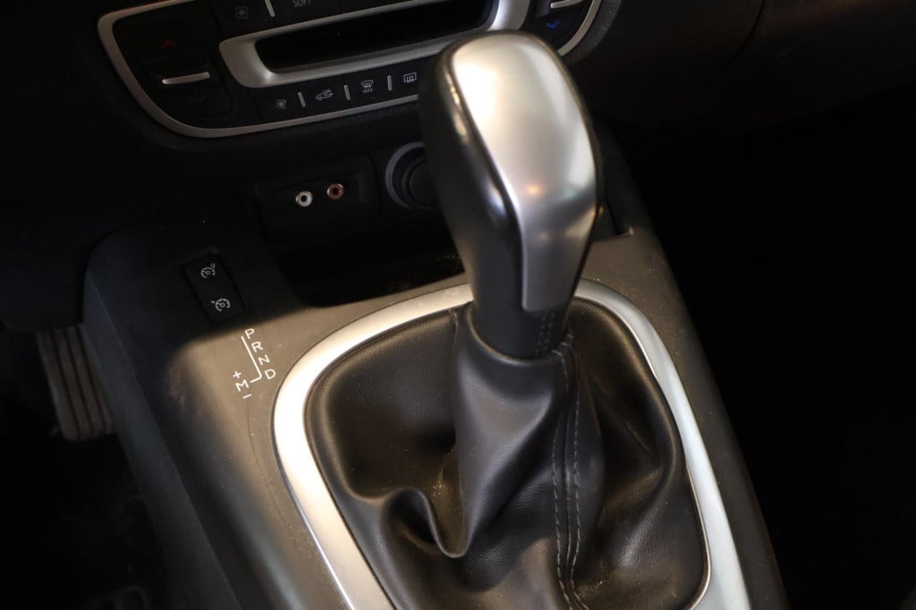 Renault Scenic 2.0 dynamique luxe, nl auto automaat navi