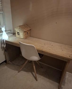 Bureau met stoel