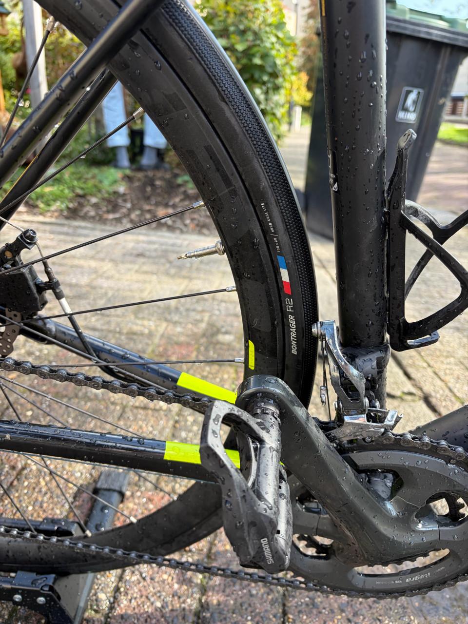 Cube attain racefiets met carbonstuur