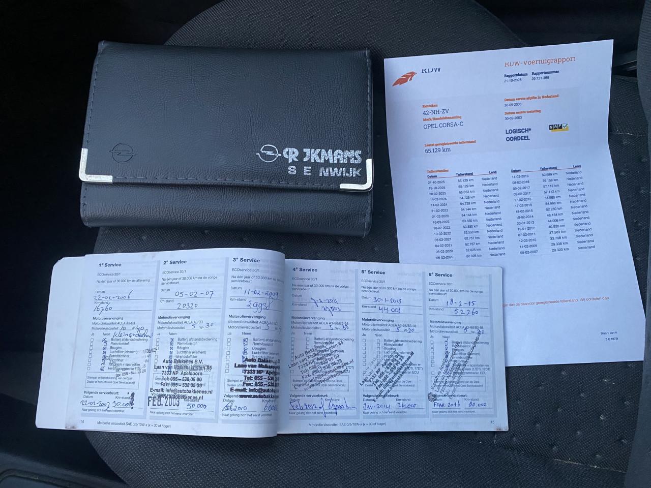 Opel Corsa 1.2 16V 3D Easytronic 2003 Grijs | 65.129 KM NAP | NIEUWE APK!