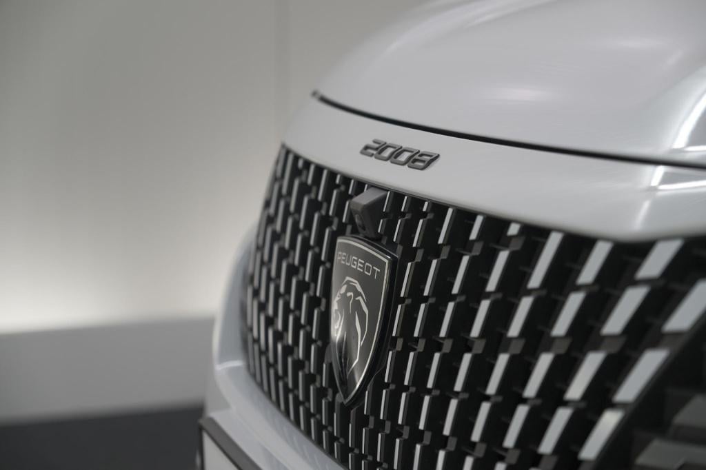 Peugeot 2008 hybrid 145 e-dcs6 allure | 360 camera | adaptieve cruise contr