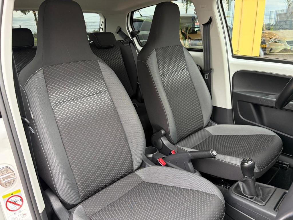 Volkswagen UP! 1.0 | active | lm velgen | stoelverwarming