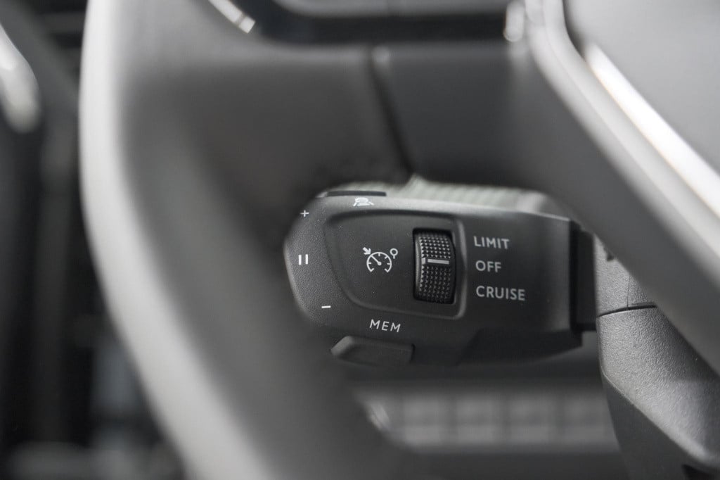 Peugeot 2008 puretech 130 eat8 allure | 360 camera | adaptieve cruise contr