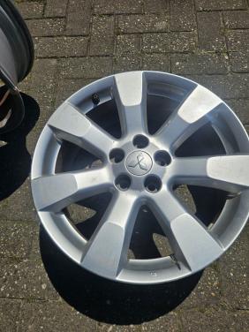 Velgen licht metaal Mitsubishi Outlander
