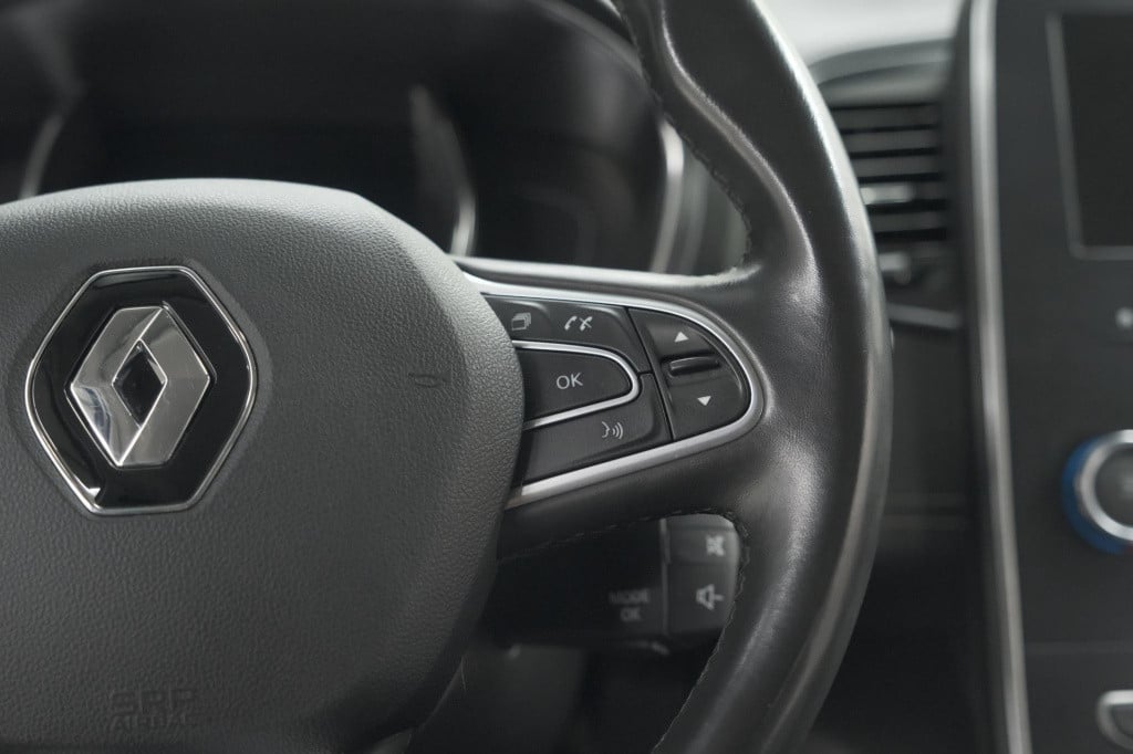Renault Grand Scenic tce 140 edc intens | 7 zitplaatsen | trekhaak | camera