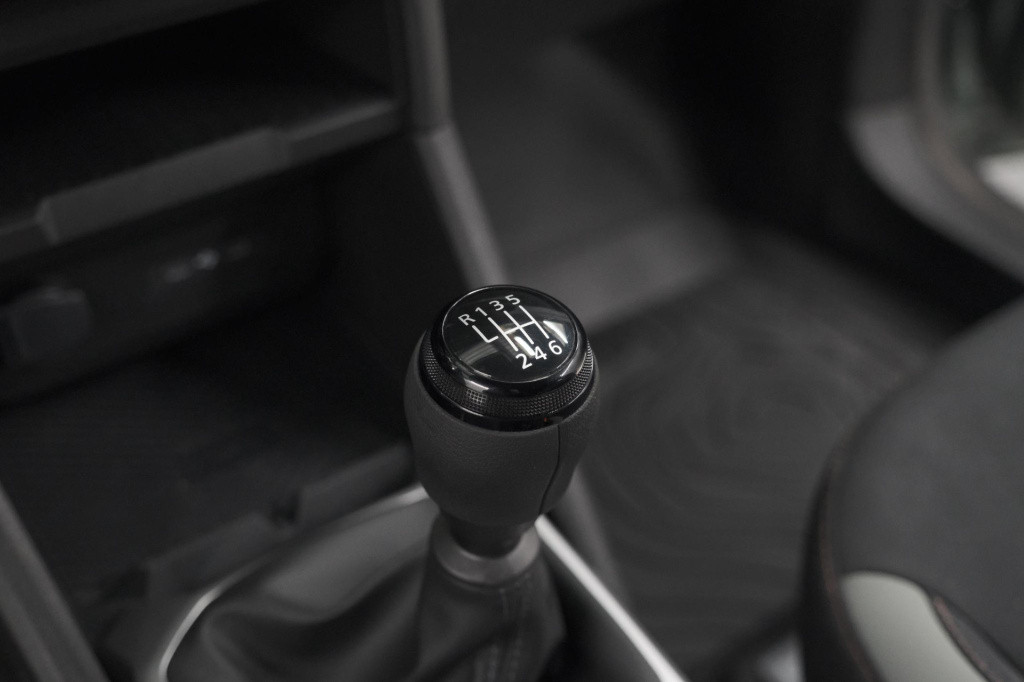 Dacia Duster tce 130 mild hybrid extreme | camera | apple carplay | automat