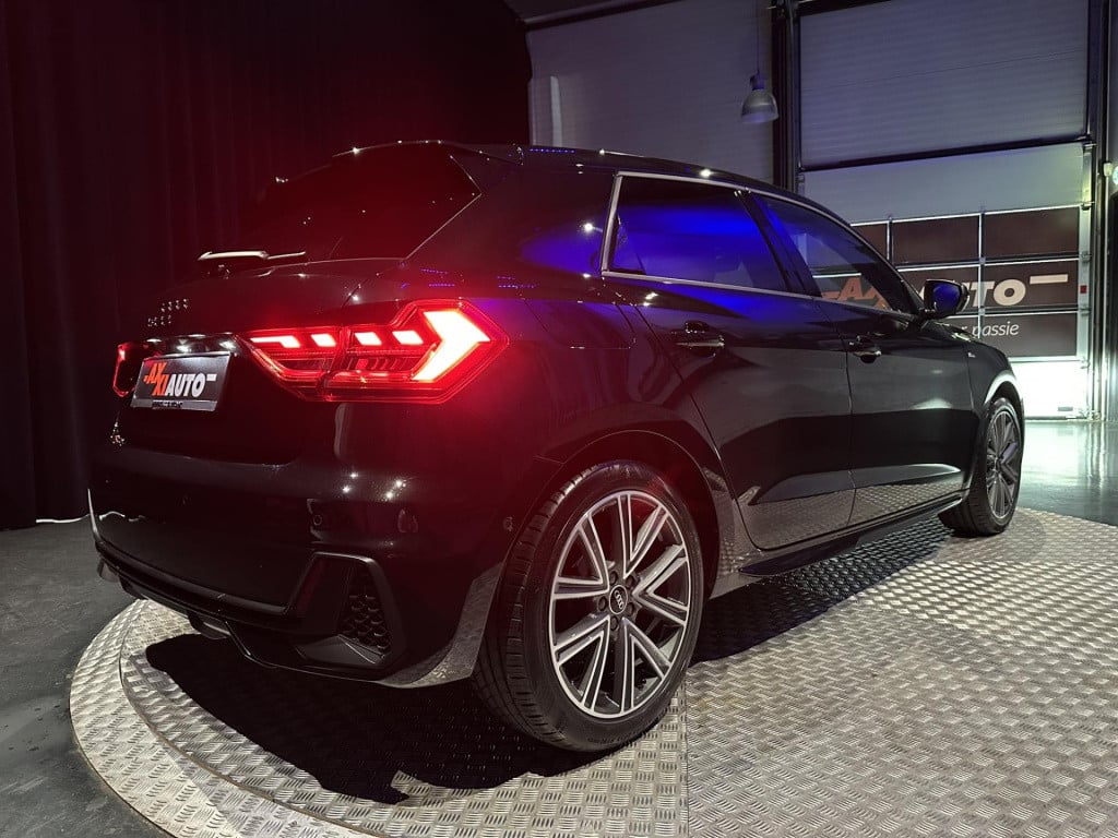 Audi A1 Sportback 25 tfsi s-line *adap.cruise*sportstoelen*s-line interieur