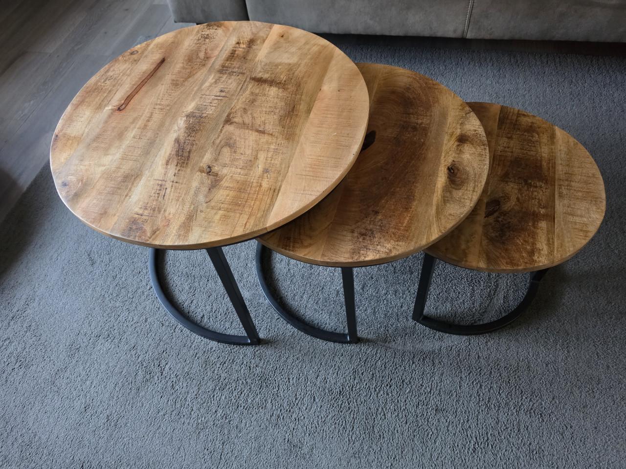 3 mangohouten salontafels zgan