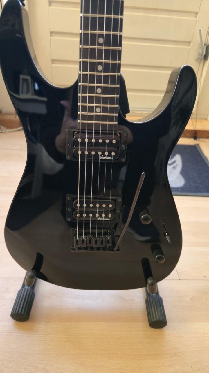 Prachtige Jackson JS11