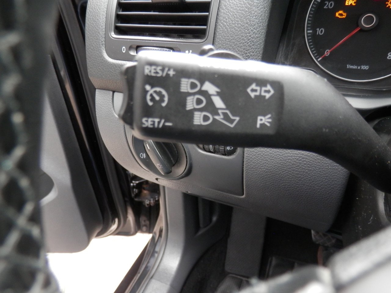 Auto Garant Biedt Aan: Volkswagen Golf Variant 1.4 TSI Trendline Business