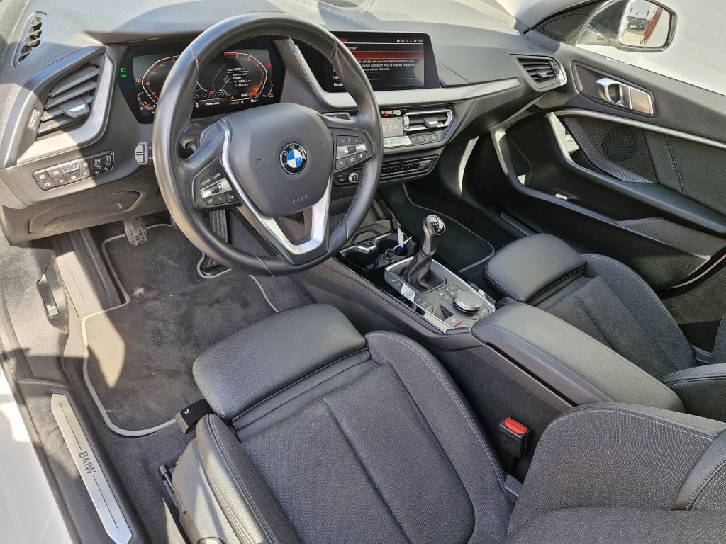 BMW 1 Serie 118i executive edition | sport line pakket | bmw led