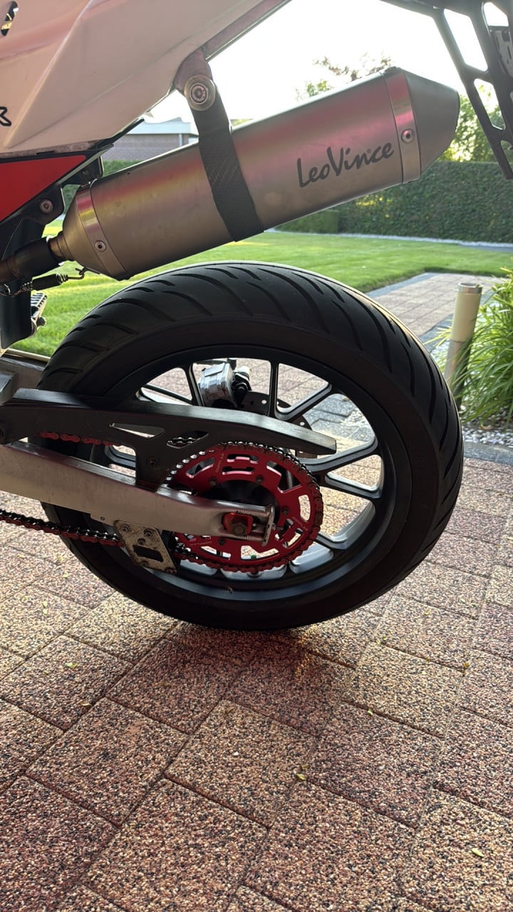 Aprillia SX brommer