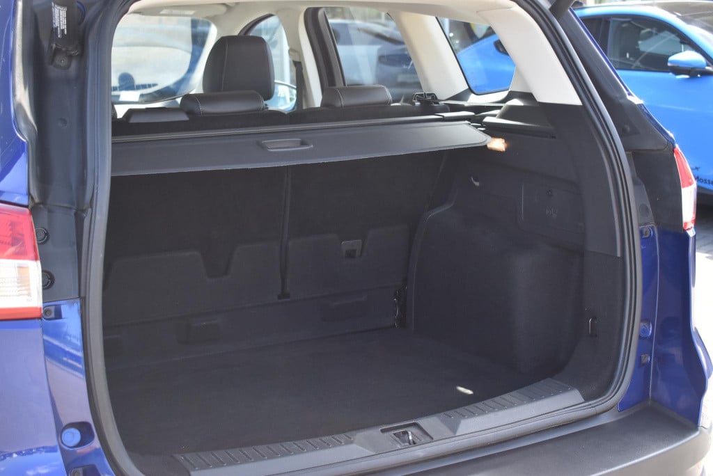 Ford Kuga 1.5 titanium | volledig dealer onderhouden | trekhaak | 1800kg tr