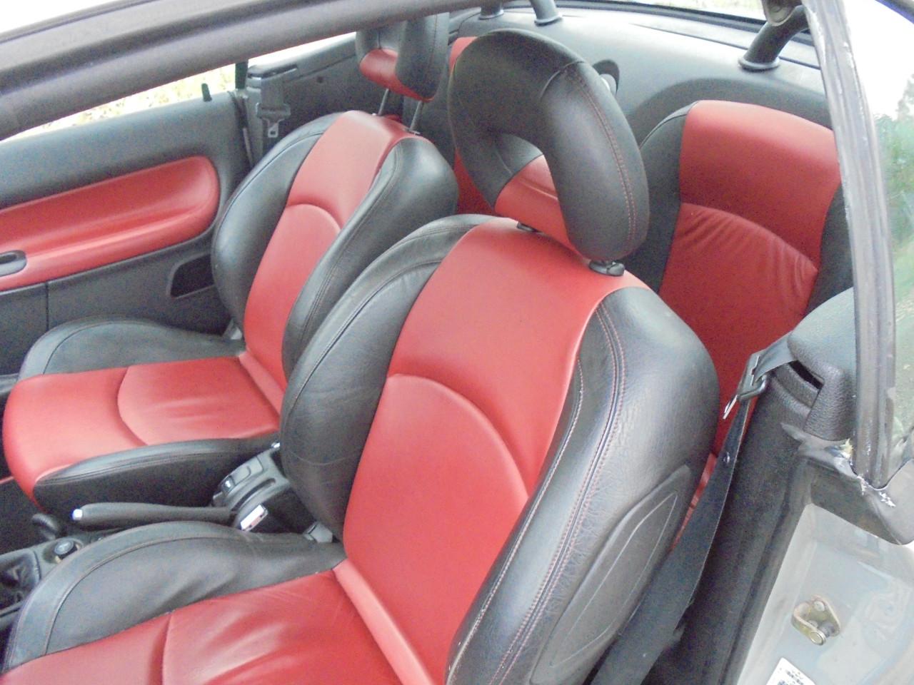 206 Cabriolet vol leer nette auto  met N.A.P en Apk € 1795