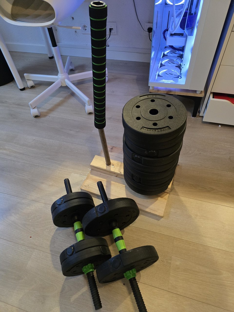 ZGAN Venom sports 2in 1  vinyl dumbell/halter set te koop.