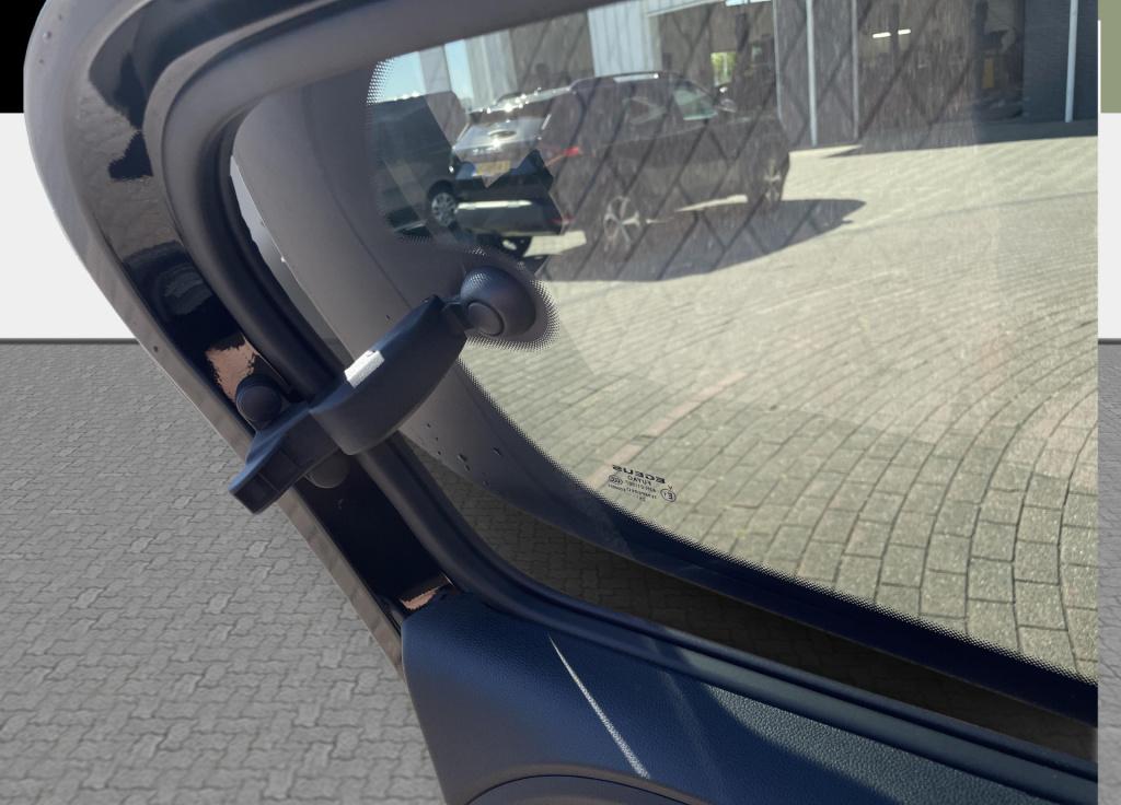Renault Twingo urban range techno 27.5 kwh - demo / 18" lm velgen